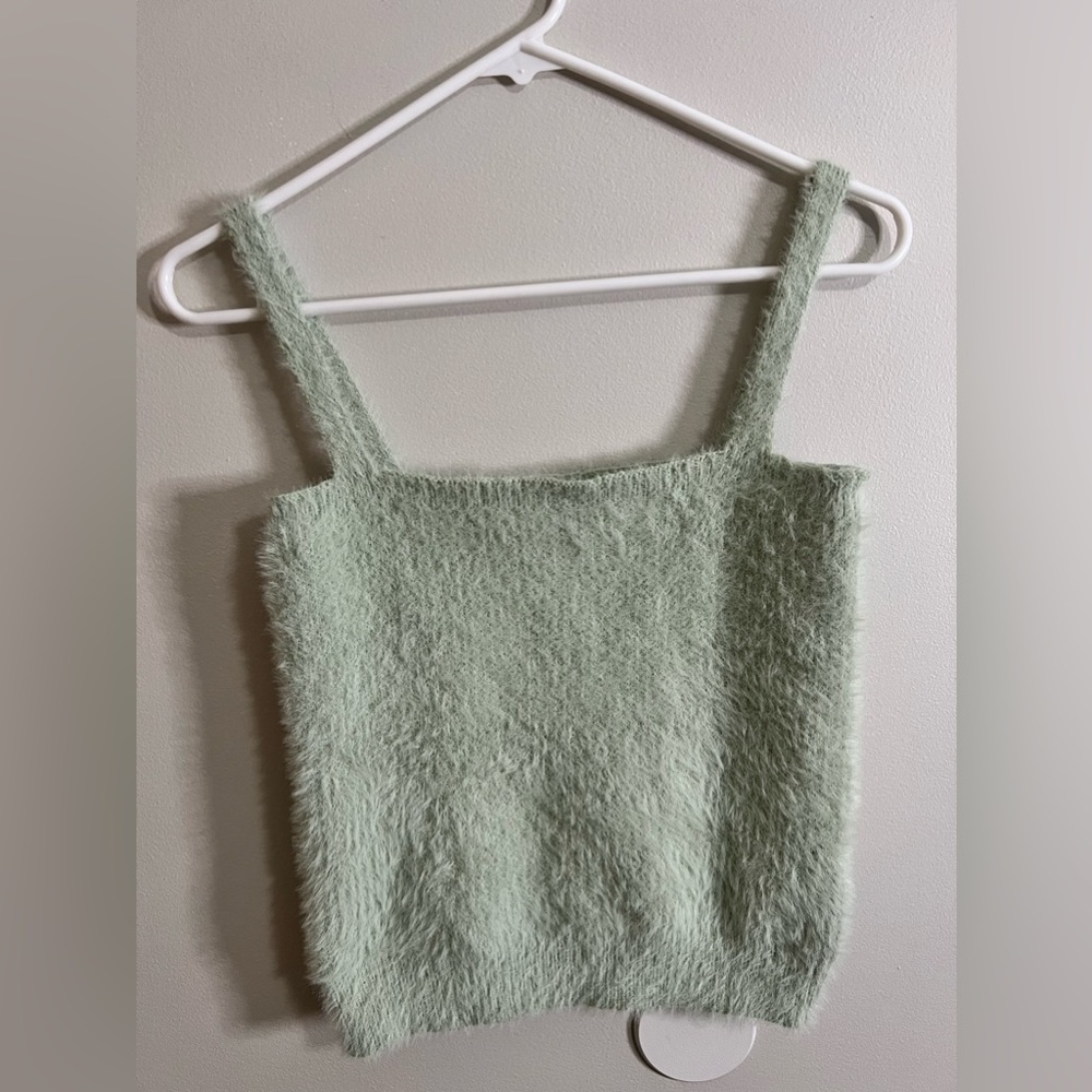 Willow & Wind Fuzzy fuzzy knit tank XS